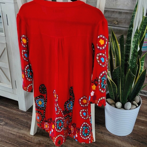 Reborn Blouse - Picture 2 of 3